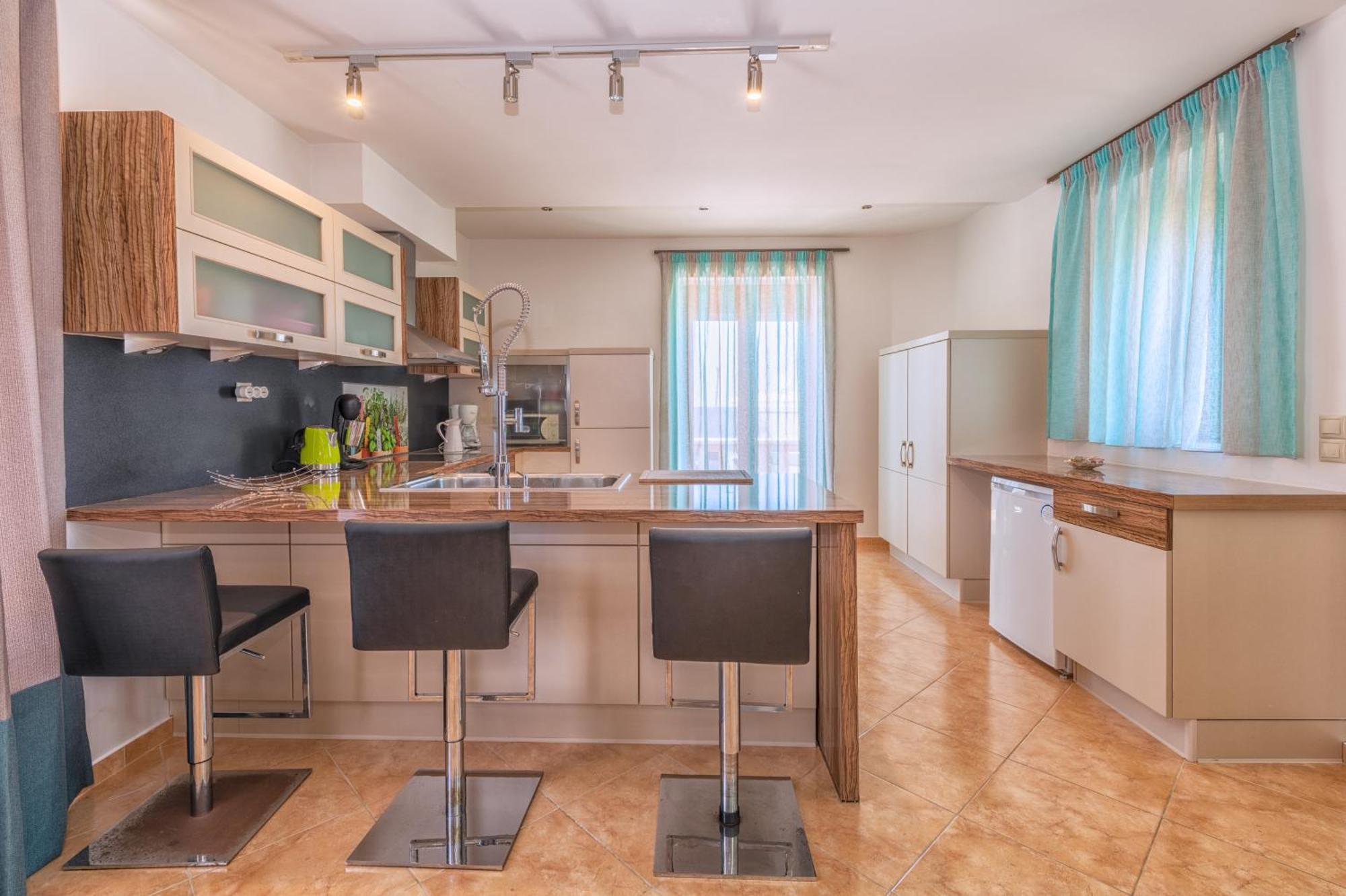הרסוניסוס Summer Dream Villas מראה חיצוני תמונה